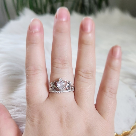 NWT Ryze White Frost Cubic Zirconia .925 Sterling Silver Crown Ring - Size 7.75 - Picture 5 of 9